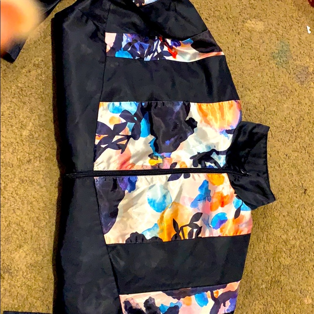 Adidas sweater kids Large fits XS/S Woman